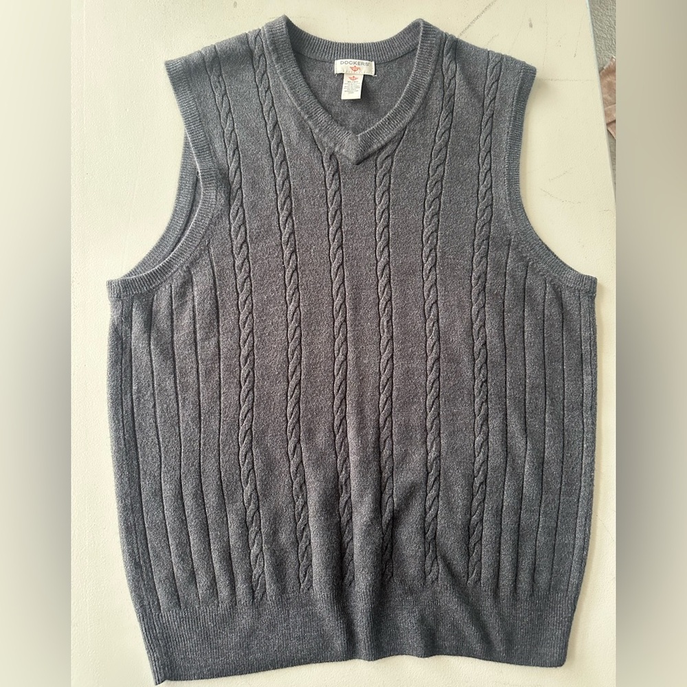 Dockers Gray Cable Knit Sweater Vest